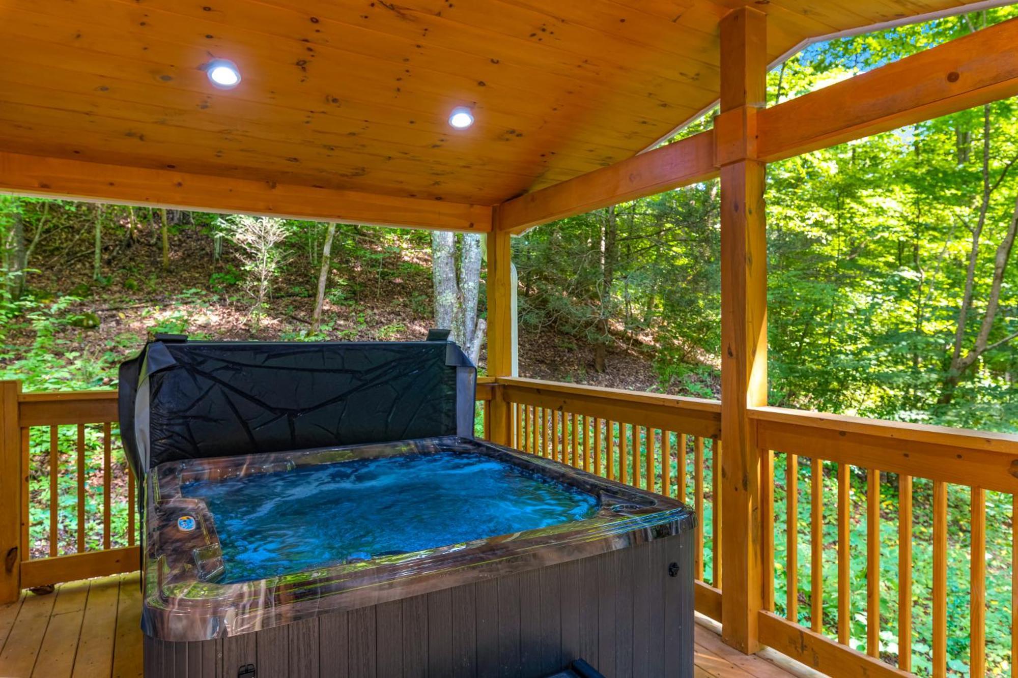 Serenity Cabin Pigeon Forge Exterior photo